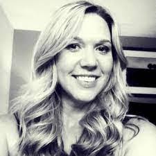 Tracie Rayburn's Instagram, Twitter & Facebook