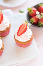 Cupcakes Fraise Citron Lilie Bakery Recette Cupcakes Fraise Cupcakes Cupcake Facile