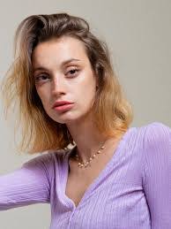 Sarah Florez's Instagram, Twitter & Facebook