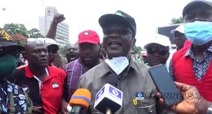 After being declared wanted, wabba leads union members to govt house. Orzzns9zh7bjtm