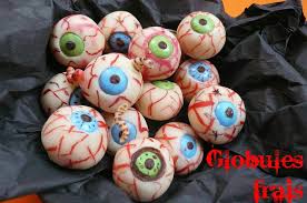 Yeux En Pate D Amande Pour Halloween Recette Yeux Halloween Buffet Halloween Pate D Amande