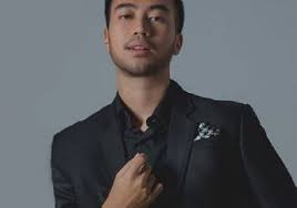 Ia merupakan putra kandung dari penyanyi dangdut, iis dahlia. Berita Wallpaper Terbaru Hari Ini Grid Id
