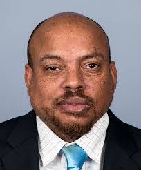 Ashton Bryant's Instagram, Twitter & Facebook