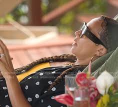 Joya Barris Outfits & Fashion