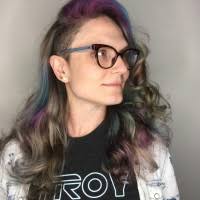 Chelsea Hash's Instagram, Twitter & Facebook