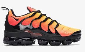 Nike air max plus black orange. Nike Vapormax Plus Sunset Black Total Orange Release Date Sole Collector