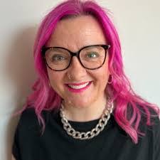 Jennifer Stopher's Instagram, Twitter & Facebook