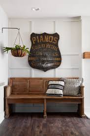 Episode 8 Season 5 Hgtv S Fixer Upper Chip Jo Gaines Farmhouse Style Living Room Fixer Upper Farmhouse Style Living Room Country Farmhouse Decor