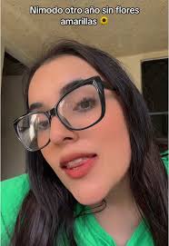 Flores Amarillas: Un Año Sin Dulce Vazquez