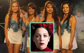 Mon laferte es una cantante y compositora chilena, conoce su música. Motivos Para Pensar Que Si Natalia Lafourcade Fuese Peruana Cantaria En Corazon Serrano