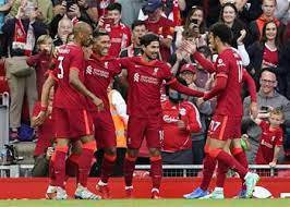 تسلم الألماني يورغن كلوب مدرب ليفربول الانجليزي جائزة الاتحاد الدولي لكرة القدم لأفضل مدرب في العالم، بعد قيادته فريقه ليفربول لإحراز لقب دوري أبطال أوروبا. Nkunpxa7wugsom