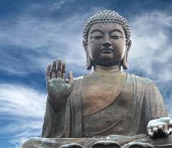 *** lunga è la notte per l'insonne, lungo è il cammino per il viaggiatore stanco, lungo il vagare attraverso molte vite per l'inconsapevole che non. Frasi Del Buddha Le Frasi Piu Belle Aforismi E Citazioni