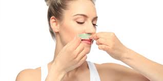 Veet's range of facial hair removal products is ideal for small and delicate areas like your eyebrows, upper lip, cheeks and chin. Upper Lip Hair Removal Tips Veet Australia