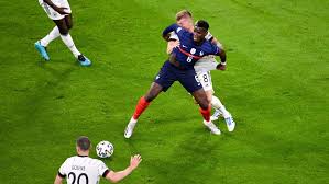 Paul pogba, 28, fransa manchester united, 2016'den beri merkez orta saha piyasa değeri: Kramer Uber Pogbas Em Auftritt Als Wurde Er Gegen Kinder Spielen Kicker