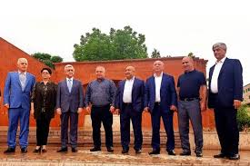 Не только Серж Саргсян, но и вся прежняя система посредством Степанакерта  пытается повлиять на эти власти | 1in.am — Russian