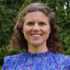 Pam Fulton's Instagram, Twitter & Facebook