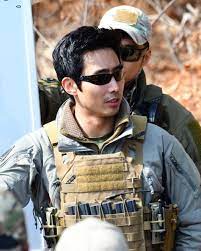 공개된 사진에는 '피고인명 이근'이라는 내역과 함께 2019년 11월 29일 상고기각결정이 됐다는 내용이 담겼다. 1000ë§Œì› ë‚™í•˜ì‚° ì‚¬ë©´ì„œë„ ë³€ì œ ç„¡ ì´ê·¼ ëŒ€ìœ„ 200ë§Œì› ë¹šíˆ¬ ë…¼ëž€ì— ë¬µë¬µë¶€ë‹µ ì¡°ì„ ì¼ë³´