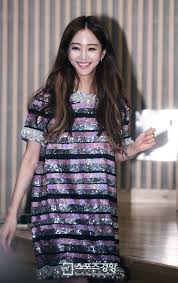 osen=김보라 기자 배우 한예슬(41)이 10살 연하 남자친구가 이른바 '호빠' 출신이라는 의혹에 싸우기 싫다고 대응했다.한예슬은 24일 새벽 자신의 인스타그램에. V4igxlxsr5utm