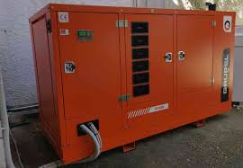 Γεννήτρια για τυχόν διακοπή ρεύματος μπορεί να μην είχαν στα καμίνια, όμως αυτοσχέδια κατασκευή για να κατεβάσουν τα ρολά και να κλείσουν τις πόρτες. Enoikiash Pwlhsh Kai Synthrhsh Gennhtriwn Kerkyra Hlektrodynamikh