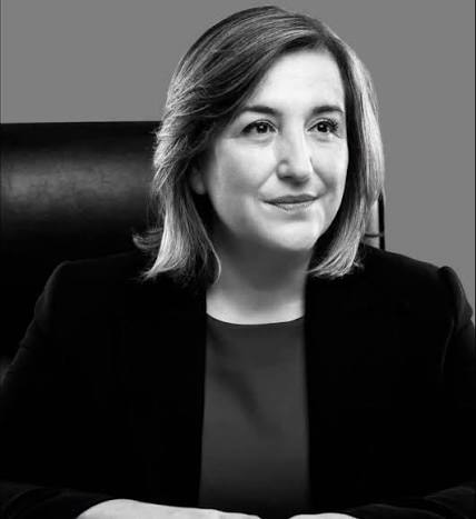 AK Parti Genel Merkez Kadın Kolları Başkanlığı görevini yürütmüş, 23'üncü ve 24'üncü Dönem Kocaeli Milletvekilimiz, kıymetli dava arkadaşımız Azize Sibel Gönül Hanımefendi'ye Allah'tan rahmet diliyor; ailesine, yakınlarına ve tüm teşkilatımıza ...