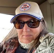 I miss Orange Julius! So yummy and I loved their hot dogs!