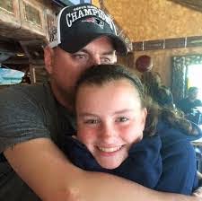 Scott Martinelli's Instagram, Twitter & Facebook