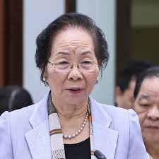 Từ vụ gần 600 loại sữa giả, nguyên phó chủ tịch nước: Trách nhiệm thuộc về  ai?