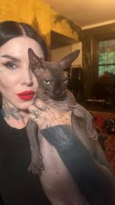 Alesia Lamar's Instagram, Twitter & Facebook