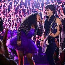 Perfect harmony's precarious premise doesn't always hit the right notes, but a charming cast and and a few clever jokes inspire hope that with a little more practice it could really sing. Perfect Harmony Slowed Julie And The Phantoms Charlie Gillespie And Madison Reyes By ðš‚ðš¢ðš•ðšŸðšŽðšœðšðšŽðš›