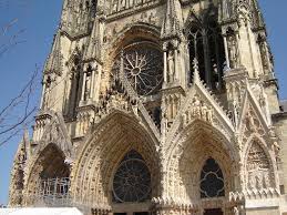 Schnell und sicher online buchen. Reims