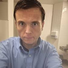 DOING COKE AND READING ALEISTER CROWLEY DOES NOT MAKE YOU A MAGICIAN