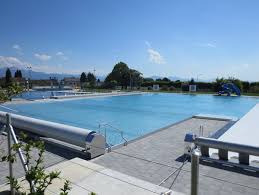 Piscine Exterieure De La Fleur De Lys Equipements Sportifs Sports Et Loisirs Vivre A Prilly Ville De Prilly Site Officiel