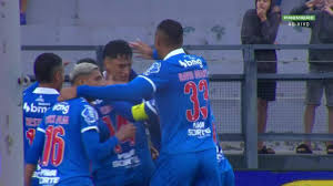 Aos 37 min do 1º tempo - gol de cabeça de Alejo Veliz do Bahia contra o Bragantino