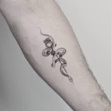 20 Snake And Rose Tattoo Designs Ideas Neck Tattoo Small Snake Tattoo Snake Tattoo Design