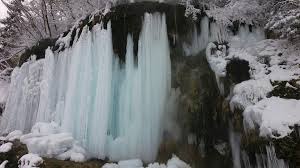 Cascada din topliţa e vestită pentru frumuseţe, dar mai ales pentru. Cascada Toplita Cascade Outdoor Romania