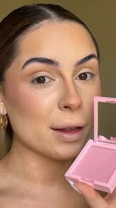 Trying Kylie Cosmetics Winter Kiss Blush