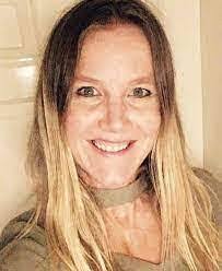 Amy Farry's Instagram, Twitter & Facebook