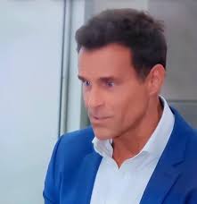 I'd rather watch Scott's tots than watch Michael try to seduce Donna after  selling her a printer.