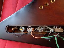 After a potential problem was discovered recently these new diagrams will enable you to wire up the dosd perfectly safely avoiding the potential problem. 1958 Korina Flying V Correct Wiring Diagram My Les Paul Forum