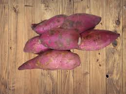 Jika membahas ubi pasti sudah tidak asing lagi ya dengan masyarakat indonesia, karena sering kita konsumsi. 5 Jenis Olahan Makanan Dari Ubi Jalar Property145