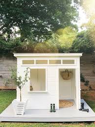 Jardin Et Terrasse Pour Les Enfants Idees Installations Amenagements En 2020 Maison Enfant Exterieur Cabane Exterieur Enfant Meuble Jardin