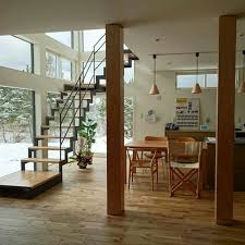 部屋全体 床材オーク 新築 アイランドキッチン 吹き抜けリビング などのインテリア実例 2017 02 19 19 41 55 roomclip ルームクリップ 家のインテリア リビング階段 間取り とても小さな家 デザイン