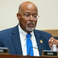 City Council hears proposal to amend zoning to allow paper recycling mill