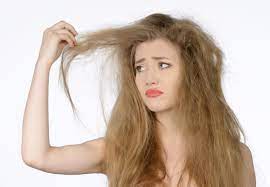 Ammonia is a common hair dye ingredient — it's what lifts the outer cuticle around the hair shaft to allow the color to set in. Ammonia In Hair Dye And 3 Of Its Side Effects Bluesky Best