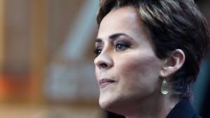 Who is Kari Lake? 5 things to know as she announces Senate bid