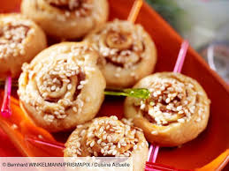 Roules Feuilletes Au Jambon Cru Recettes Recette Recette Apero Facile Roule Feuillete Feuillete