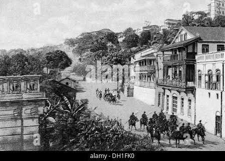 Governor carriage Walkeshwar road Malabar Hill Bombay Mumbai Maharashtra India Asia Old vintage 1900s picture Stock Photo - Alamy