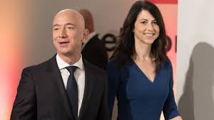 Jeff bezos, the chairman, founder and ceo of amazon, was named the richest man in modern history by forbes in 2018. Byvshaya Zhena Dzheffa Bezosa Za Chetyre Mesyaca Pozhertvovala 4 Mlrd Na Blagotvoritelnost Novosti Mir Kommersant