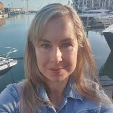 Hi everyone! My name is Olivia, I'm 22 and work full time in Northcote! I  am an extrovert & love to socialise but also love to balance with time to  myself ☺️