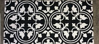 Personnalisez la cuisine de manière originale en optant pour un carrelage noir et blanc vintage! Les Carreaux De Ciment Noir Et Blanc Cimenterie De La Tour
